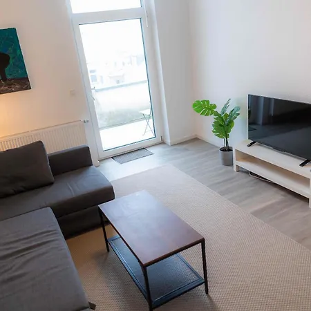 Kaiserbrunnen Gastromeile, City, Messe & Stadionnah *