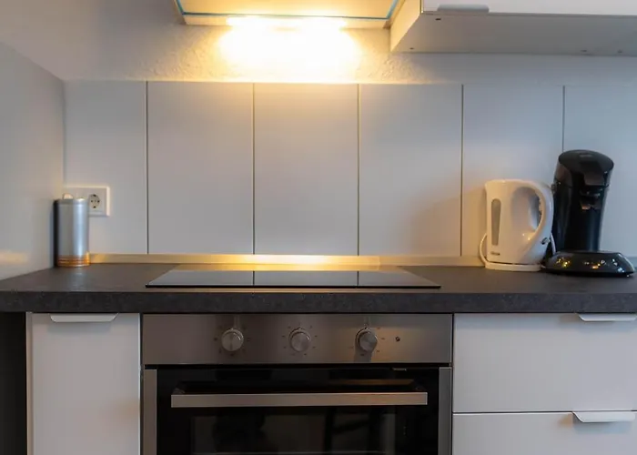 Kaiserbrunnen Gastromeile, City, Messe & Stadionnah