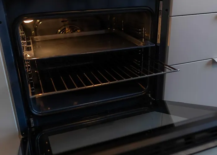 Kaiserbrunnen Gastromeile, City, Messe & Stadionnah